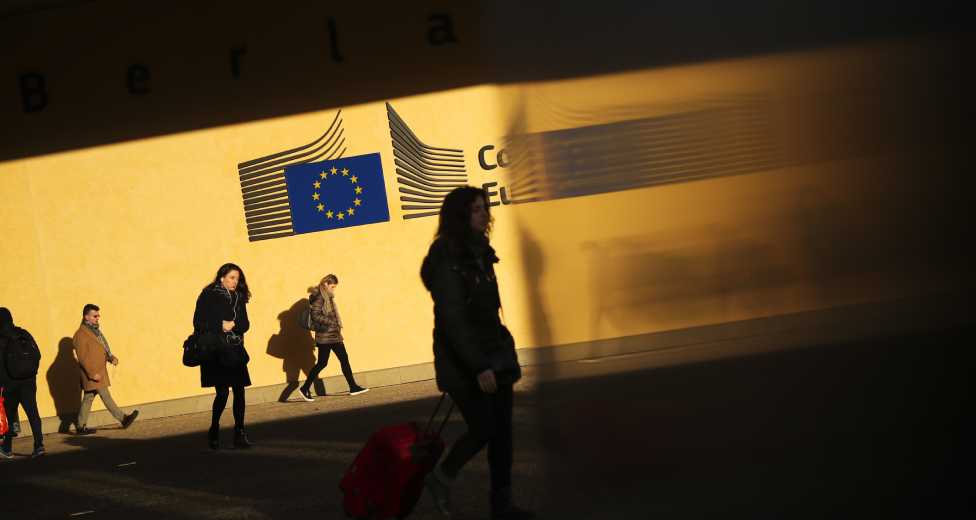 Η Κομισιόν ενημερώνει τις επιχειρήσεις των «27» για τις εμπορικές συναλλαγές με το Η.Β. μετά τις 29 Μαρτίου